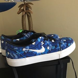 Rare Nike Janoski Floral Shoes
